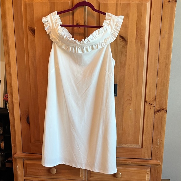 NWT Marina Ruffle Off the Shoulder Dress - Picture 3 of 12